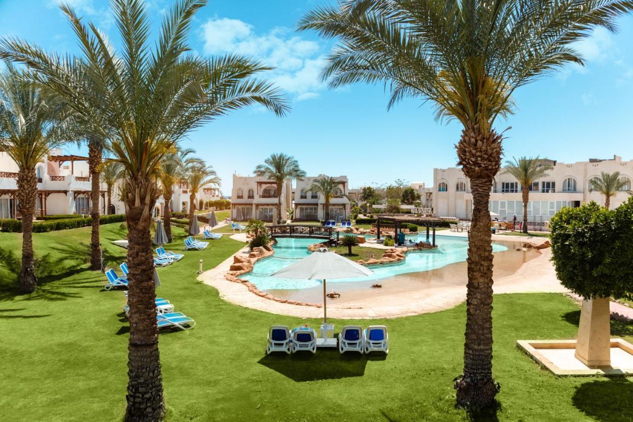 Sharm Dreams Vacation Club - Aqua Park Hotel Ngoại thất bức ảnh The swimming pool at the resort