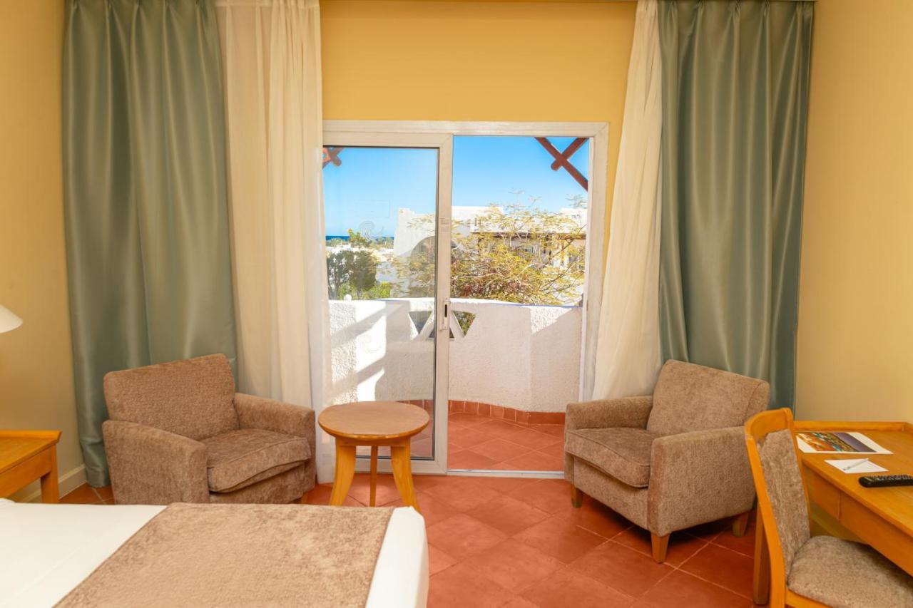 Sharm Dreams Vacation Club - Aqua Park Hotel Ngoại thất bức ảnh A room at the hotel