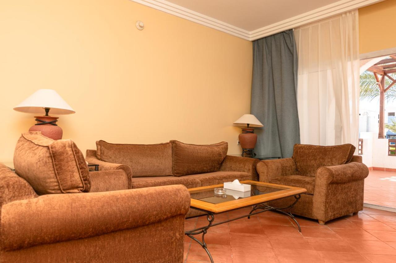 Sharm Dreams Vacation Club - Aqua Park Hotel Ngoại thất bức ảnh A living room